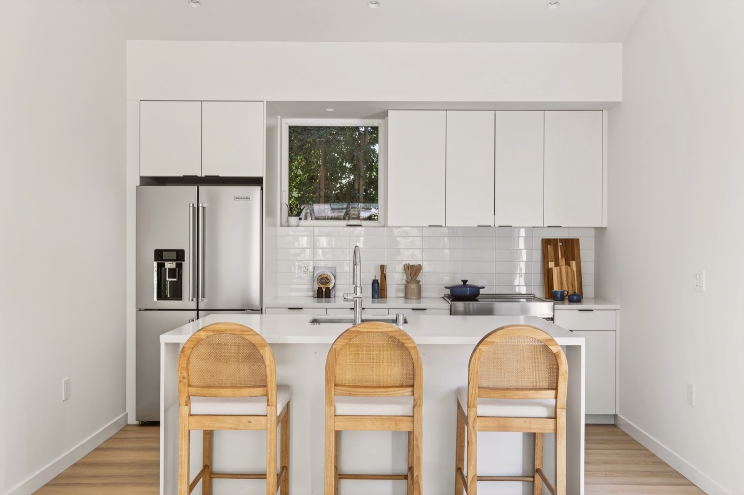 Model 2 kitchen island
